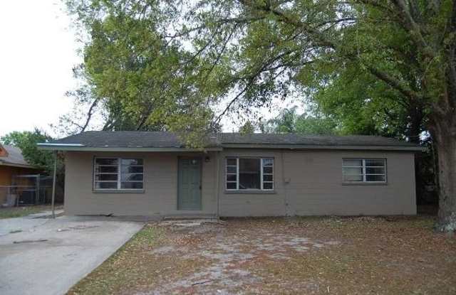 1016 Herschell St photos photos