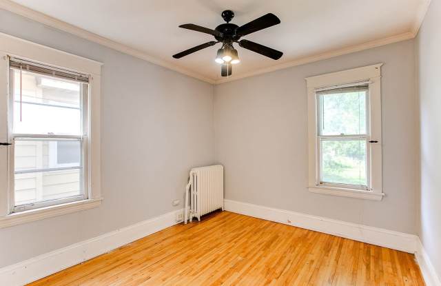 JUNE MOVE IN- HAMLINE UNIVERSITY - 6 BEDROOM - 1660 Hewitt Avenue, St. Paul, MN 55104