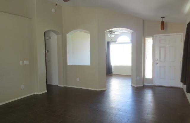 8172 W. Mary Ann Dr. Gallery 4