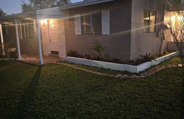 5842 Harding St photos photos