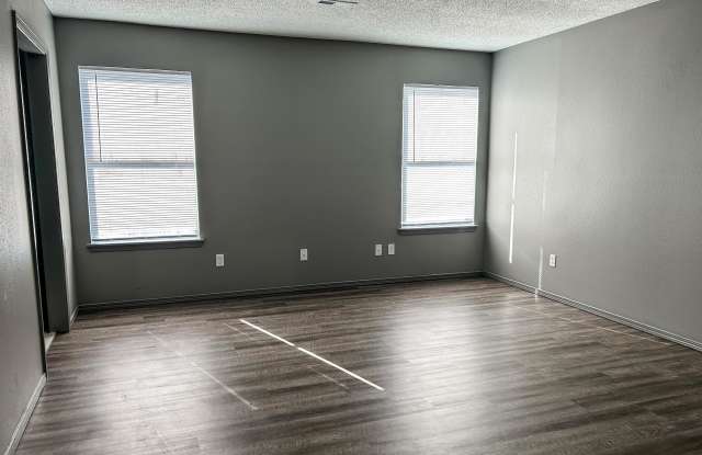 112 Saskatchewan Street Gallery 3