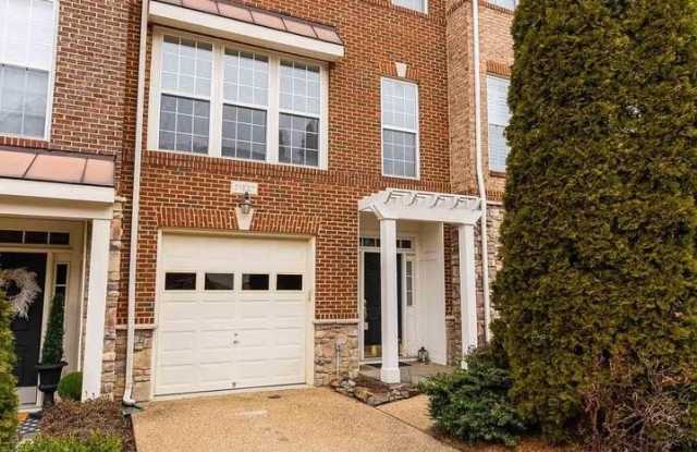 21927 WINDY OAKS Square Gallery 2