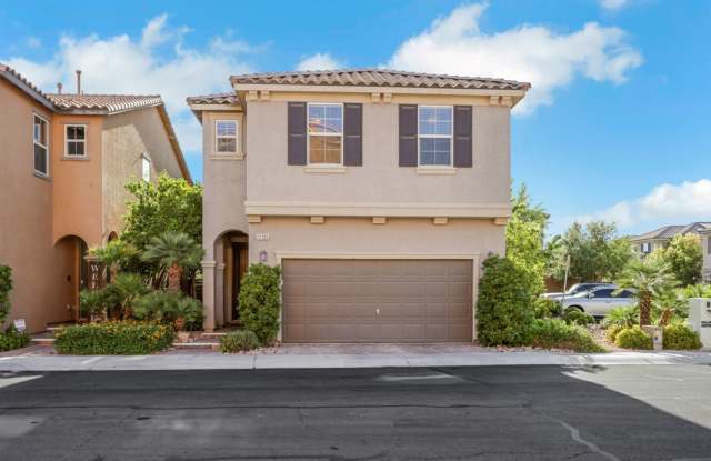 Southern Highlands: Spacious 4-Bedroom Home in a Gated Community with Upstairs Loft, Private Backyard Patio, Solar photos photos