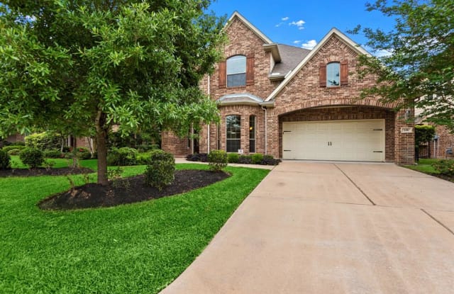 135 E Canyon Wren Circle - 135 East Canyon Wren Circle, The Woodlands, TX 77389