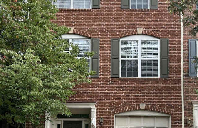 4025 SHAUGHNESSY Court Gallery 1