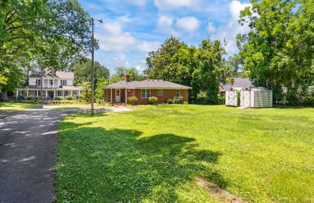 2 Bedroom Brick Ranch in Historic District of Wake Forest Gallery 4