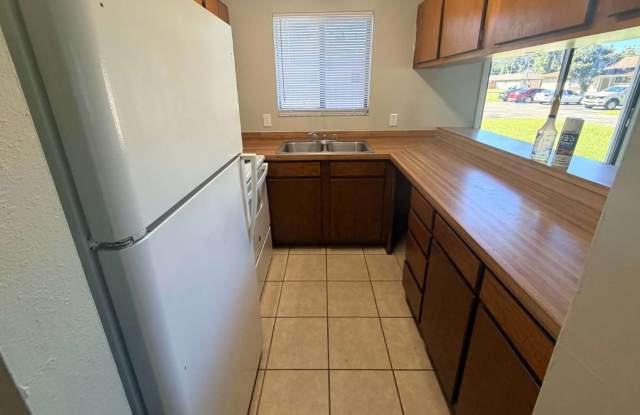 3853 NW HUNTSBORO ST APT 101 Gallery 4