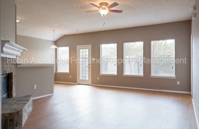 2363 Laurelhill Lane - 2363 Laurelhill Ln, Fort Worth, TX 76133