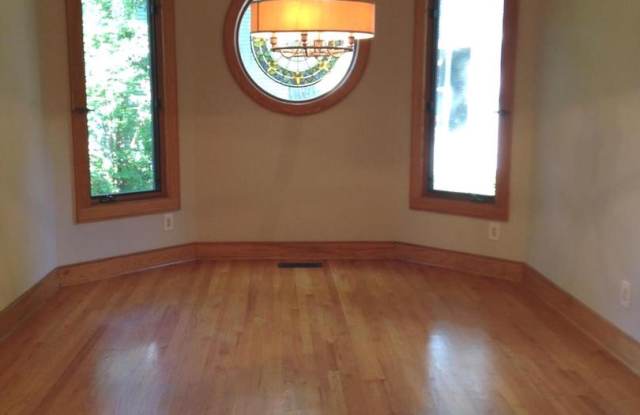 3711 KENILWORTH DRWY Gallery 3
