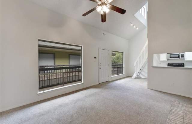 908 Poplar St - 908 Poplar Street, Austin, TX 78705