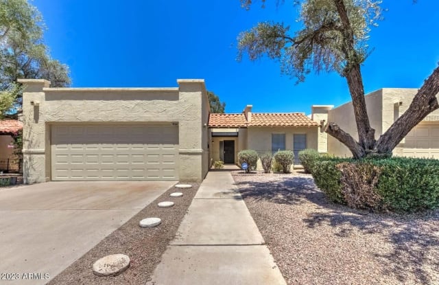 934 E LAGUNA Drive - 934 East Laguna Drive, Tempe, AZ 85282