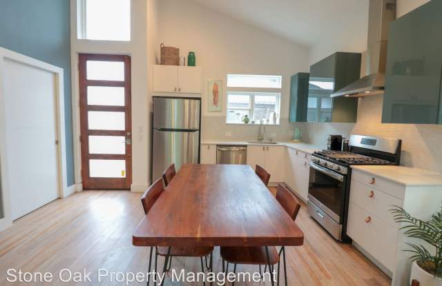 1010 Taulbee Lane Unit 2 Gallery 4