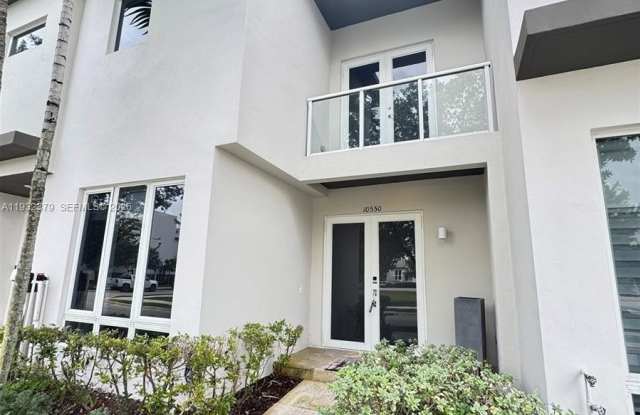 10550 NW 65th Ln photos photos