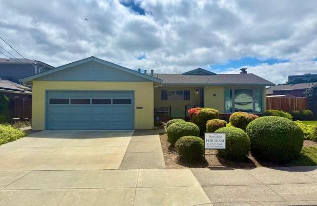 THREE BED / TWO BATH SINGLE LEVEL TERRA LINDA HOME WITH FAMILY ROOM AND A/C photos photos