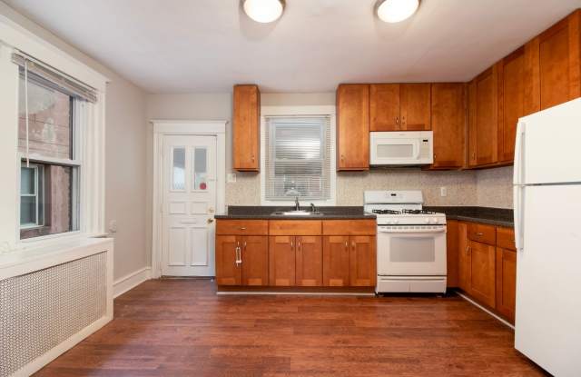⭐ ⭐ ⭐ UPDATED 3 BEDROOMS  1.5 BATH HOME LOCATED IN BRIDESBURG! ⭐ ⭐ ⭐ photos photos