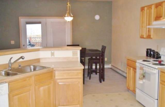 1517 27th Avenue #B Gallery 3