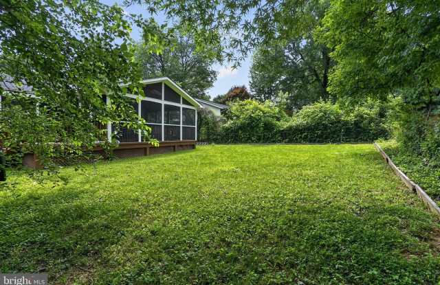 1452 DEWBERRY Court Gallery 4