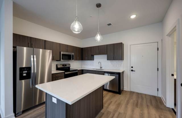 Attractive Condo 10 Minutes From Downtown Nashville!! Gallery 4