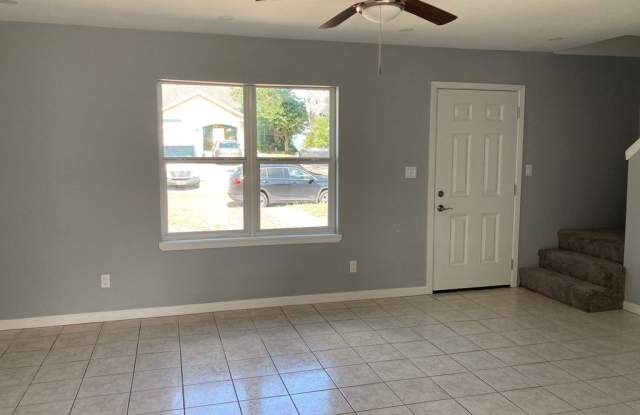 1657 North Shore Gallery 2