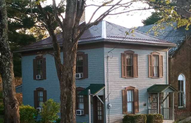 108 Main Street Gallery 1