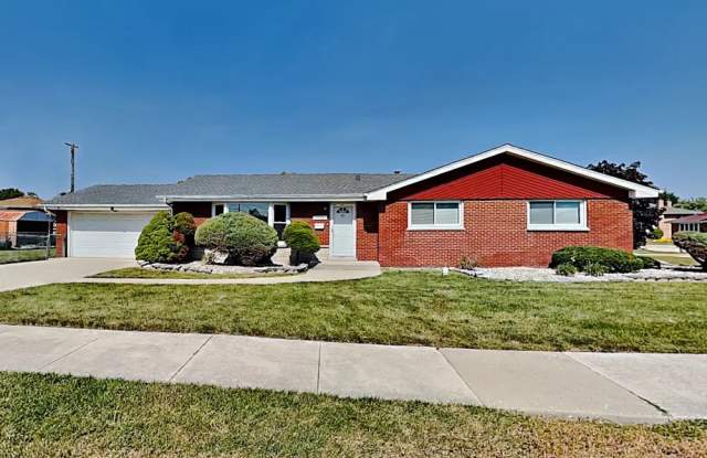 7649 South Oconto Avenue - 7649 South Oconto Avenue, Bridgeview, IL 60455