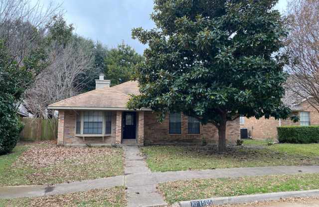 Nice Single Family Home in Cedar Hill - 1505 Curtis Lane, Cedar Hill, TX 75104