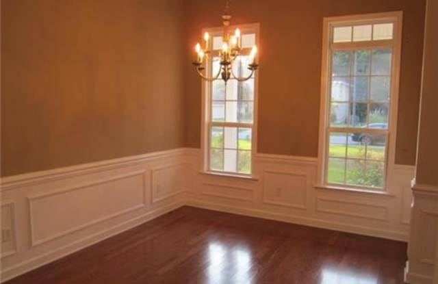 201 HEnderson Oaks Drive Gallery 3