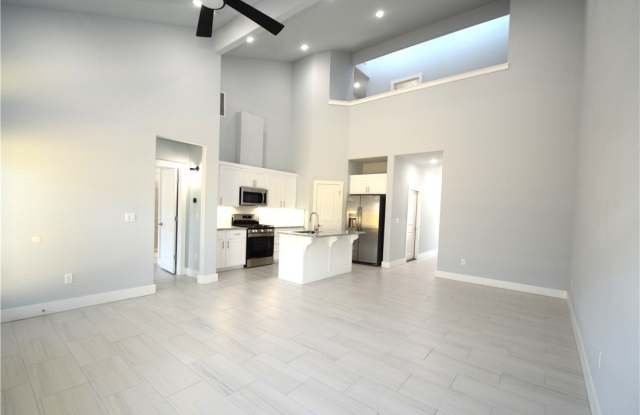 1800 Garnet Avenue Gallery 4