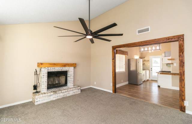 11601 CREE Court Gallery 2