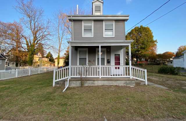 112 LAUREL STREET - 112 Laurel Street, Beverly, NJ 08010