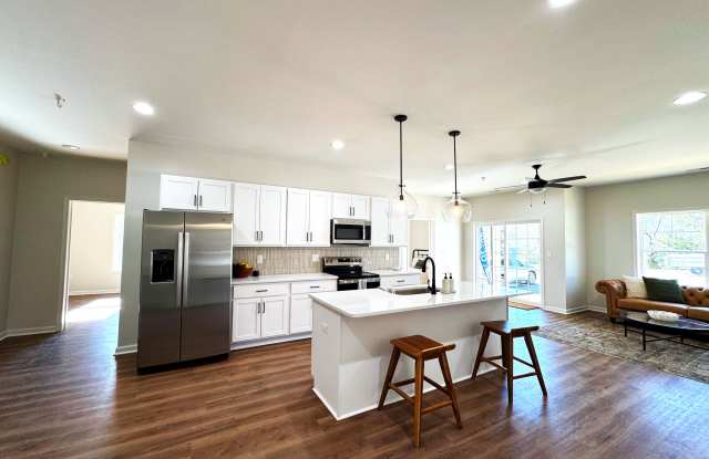 128 Brenleigh Court - 105 Gallery 2