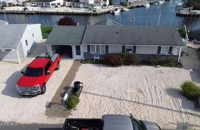 127 Bloomfield Road - 127 Bloomfield Road, Ocean County, NJ 08005