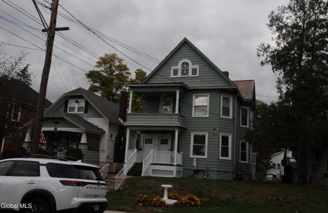 2007 Campbell Avenue unit: 2 photos photos