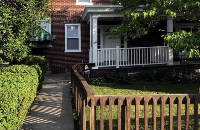 252 ROCHELLE AVENUE - 252 Rochelle Avenue, Philadelphia, PA 19128