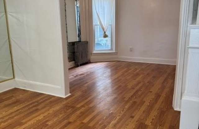 6422 N LAMBERT Street photos photos