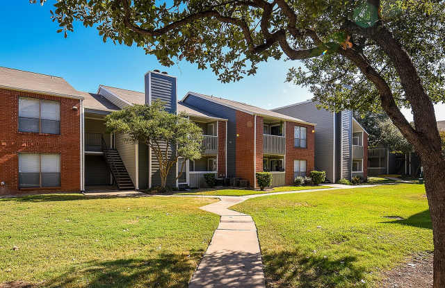Woodchase Apartments Gallery 2