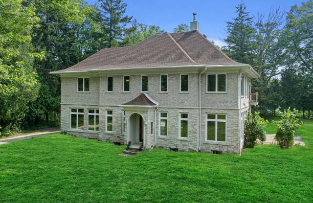 598 Lake Shore Rd photos photos