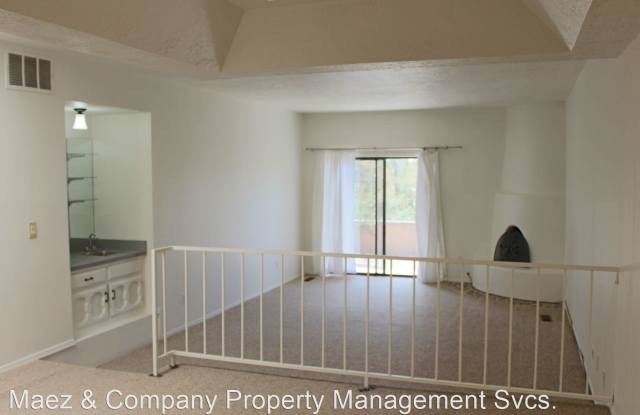 258 Camino de la Sierra - 258 Camino De La Sierra, Santa Fe, NM 87501