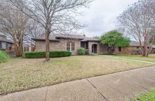 2901 Hampshire Drive Gallery 1