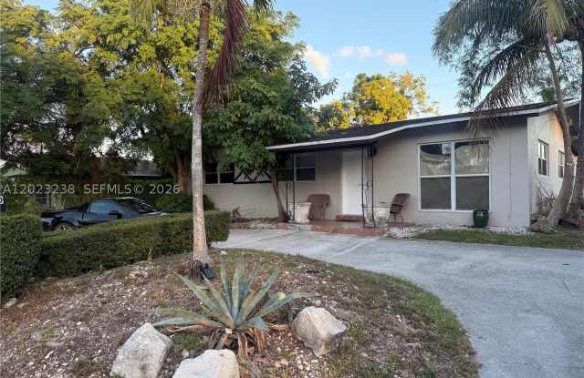 12430 SW 184th St photos photos