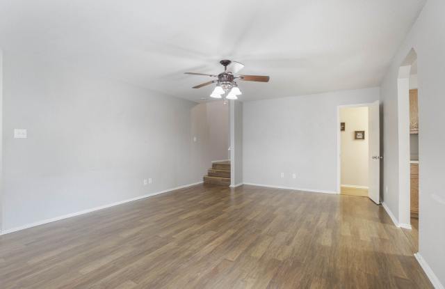 9819 Woodland Pines Gallery 4
