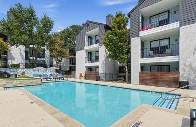 Maya at White Rock Apartments Gallery 1