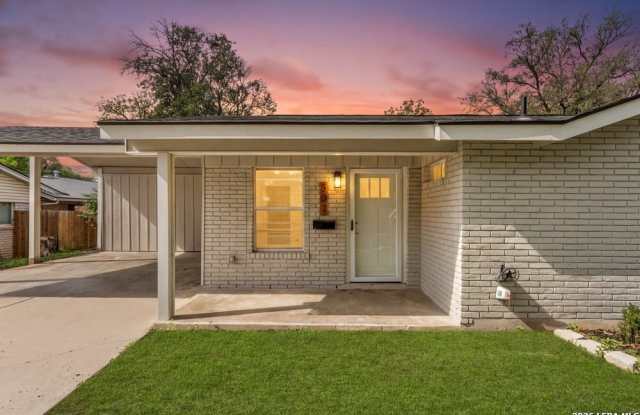 307 DAWNRIDGE DR Gallery 3