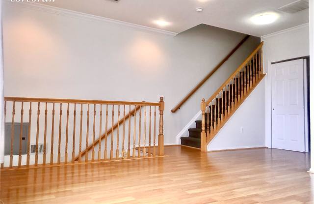 287 Surf Drive Gallery 2