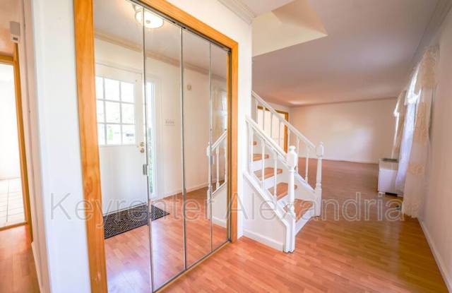 7123 Red Horse Tavern Ln Gallery 3