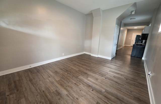 327 N Sherman Drive Gallery 4