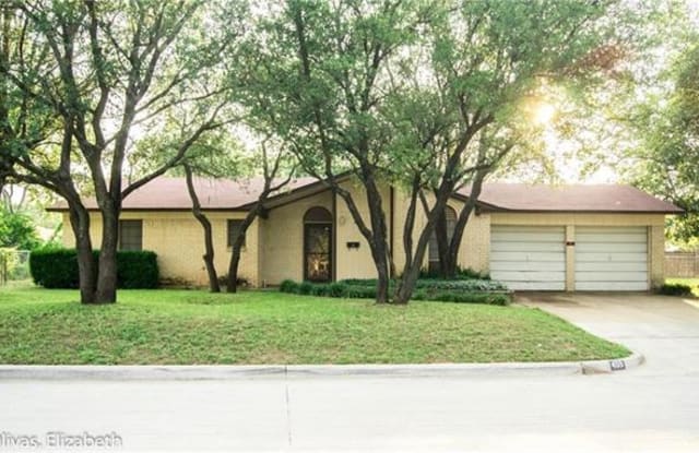 409 Harvey Street - 409 Harvey Street, Crowley, TX 76036
