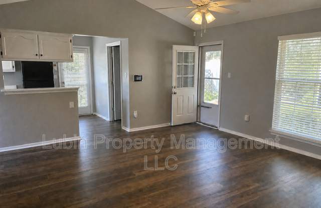 10331 Oak Leaf Drive Gallery 2