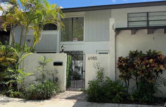 6985 SW 110th Pl Gallery 1