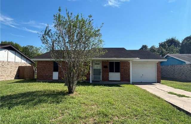 105 Tangerine Drive - 105 Tangerine Drive, Port Lavaca, TX 77979